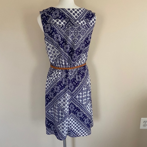 Blue and White Pattern Dress - Knee Length - Picture 2 of 2